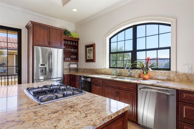 355 HARBOR VILLAGE POINT N, Palm Coast, FL 32137