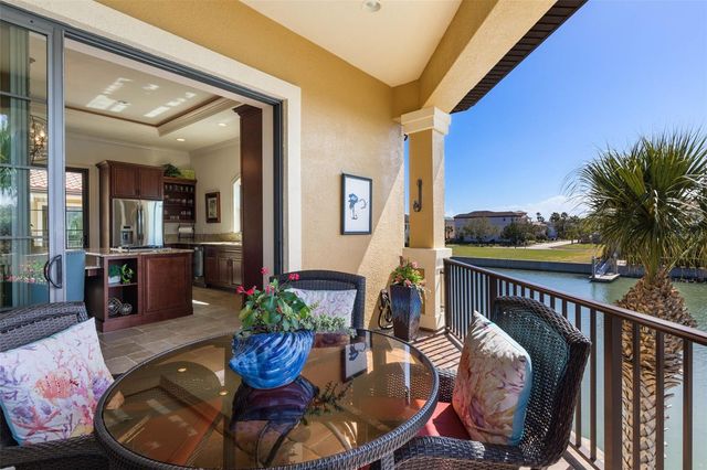 355 HARBOR VILLAGE POINT N, Palm Coast, FL 32137