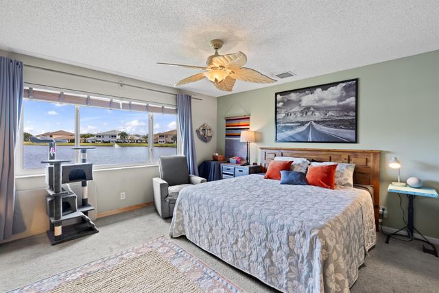 1718 W Royal Tern Lane, Fort Pierce, FL 34982