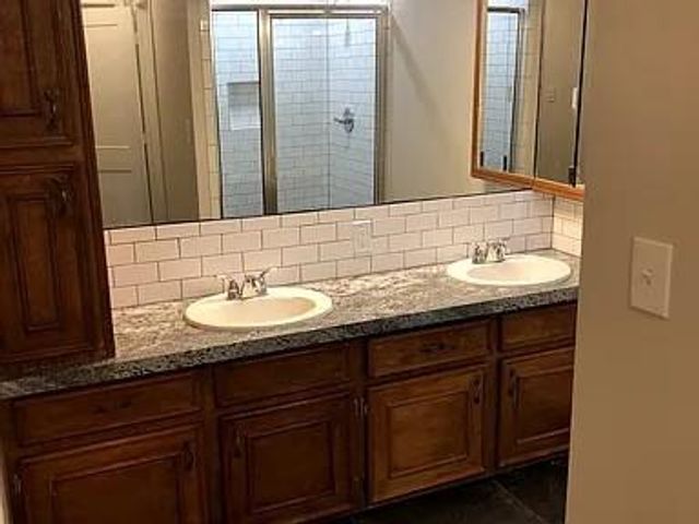 505 E Sterling Street, Baytown, TX 77520