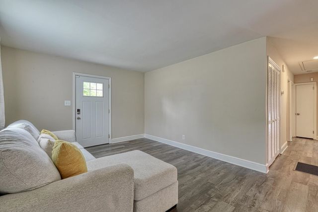 2478 Country Club Rd, Spartanburg, SC 29302