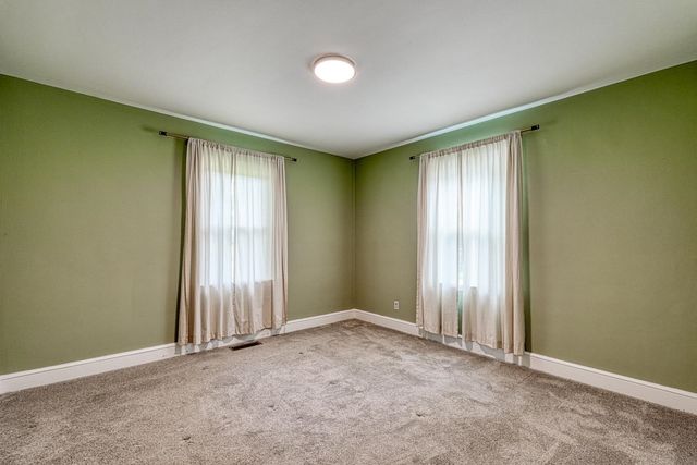 2478 Country Club Rd, Spartanburg, SC 29302