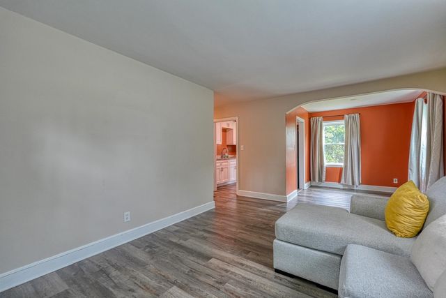 2478 Country Club Rd, Spartanburg, SC 29302