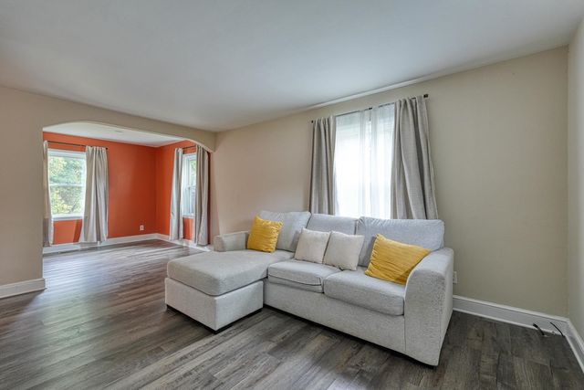 2478 Country Club Rd, Spartanburg, SC 29302