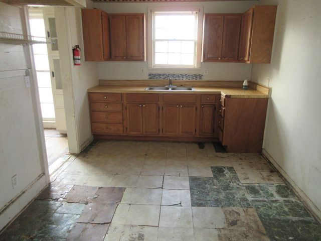 254 E Lister Street, Shreveport, LA 71101