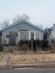 1418 W 16th Avenue, Gary, IN 46407