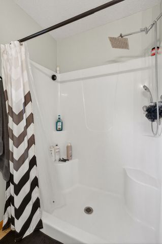 2712 N 13th Street, Clinton, IA 52732