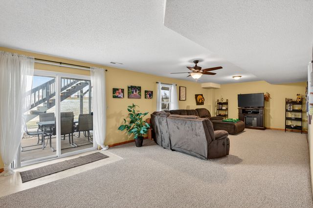 2712 N 13th Street, Clinton, IA 52732