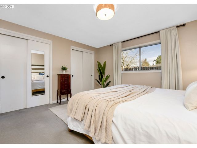 2294 Se 55TH Ave, Hillsboro, OR 97123