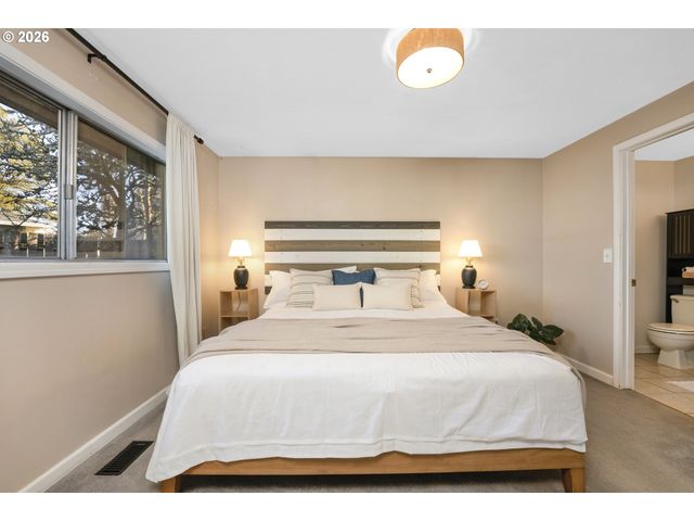 2294 Se 55TH Ave, Hillsboro, OR 97123