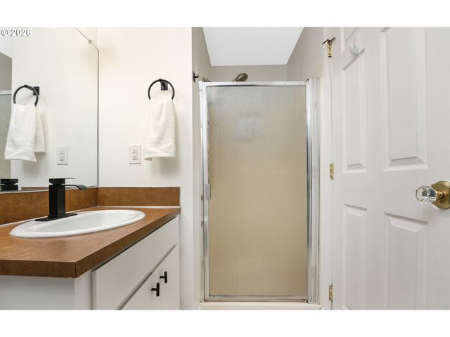 2294 Se 55TH Ave, Hillsboro, OR 97123