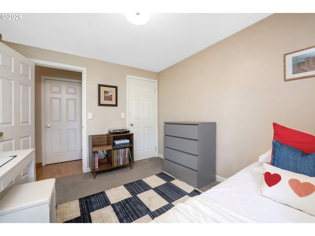 2294 Se 55TH Ave, Hillsboro, OR 97123