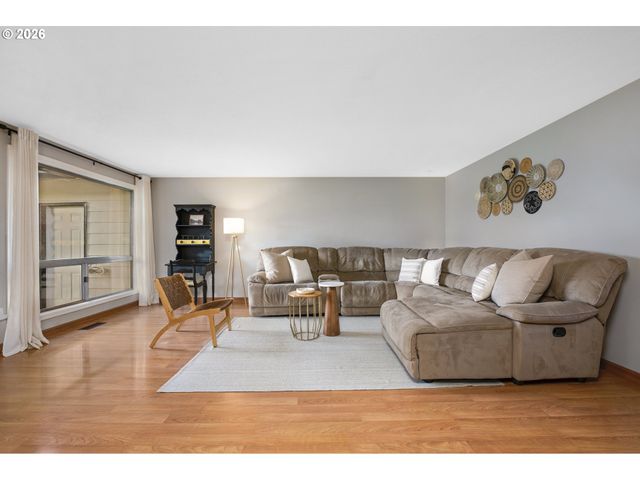 2294 Se 55TH Ave, Hillsboro, OR 97123