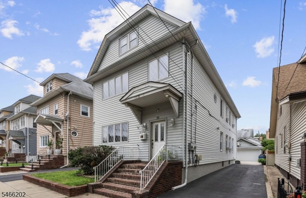 18 Washington Ave, Clifton City, NJ 07011 — photo 2