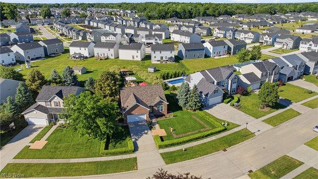 3932 Courtyard Drive, Lorain, OH 44053