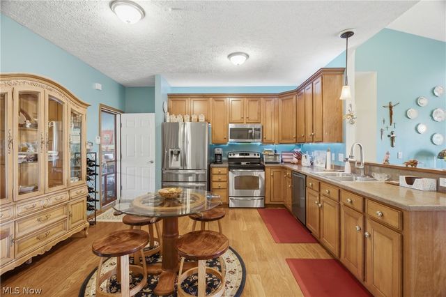 3932 Courtyard Drive, Lorain, OH 44053