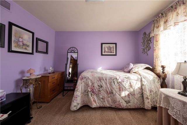 39 Adrian Dr, Hempfield Twp, PA 15601