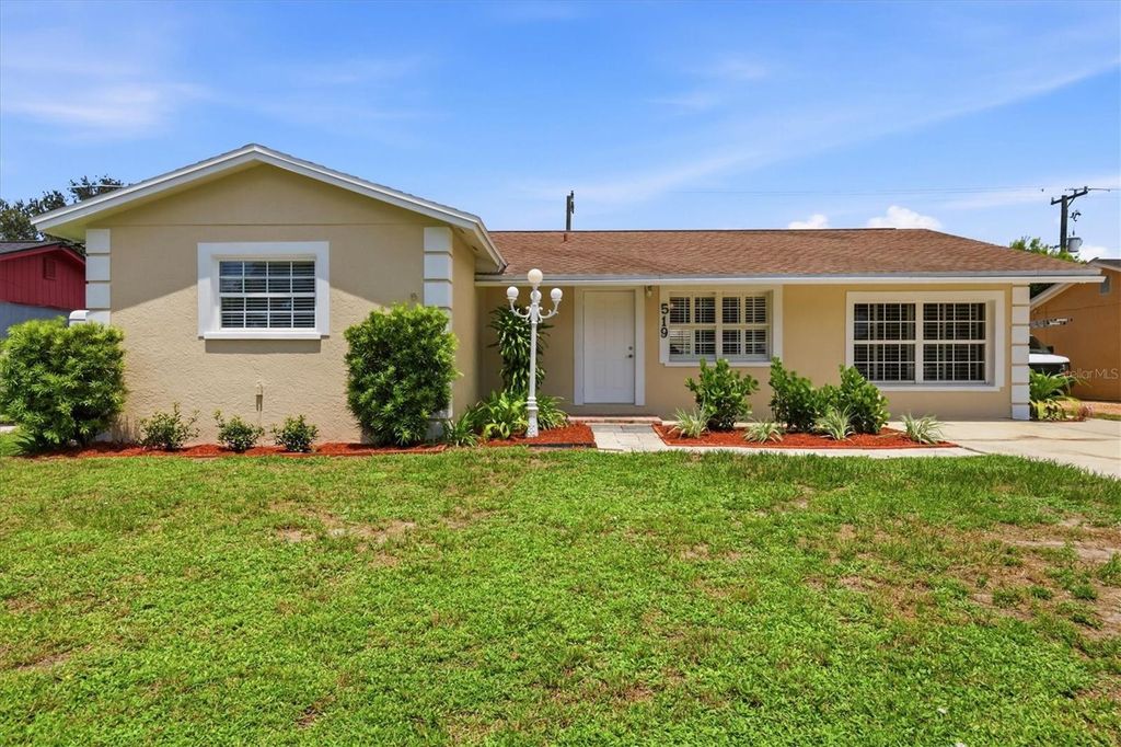 Image 1 of property listing at 519 65TH AVENUE W, Bradenton, FL 34207