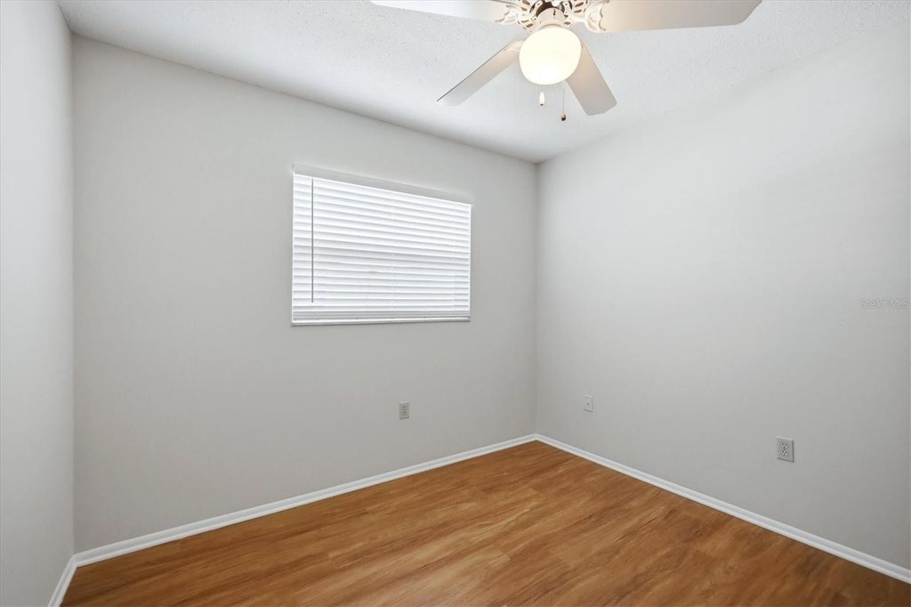 Image 27 of property listing at 519 65TH AVENUE W, Bradenton, FL 34207