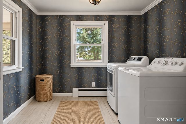 9 Baldwin Drive, Bristol, CT 06010