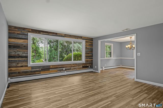 9 Baldwin Drive, Bristol, CT 06010