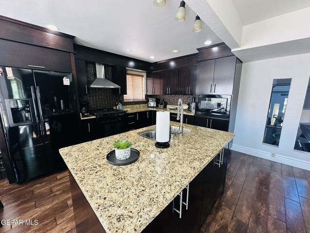 11994 Francis Scobee Drive, El Paso, TX 79936