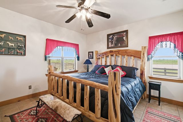 1590 Lawlis Lane, Sanger, TX 76266