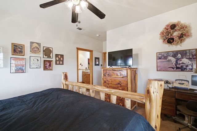 1590 Lawlis Lane, Sanger, TX 76266