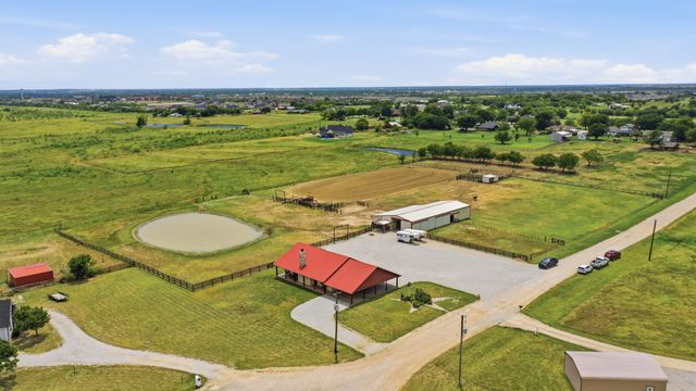 1590 Lawlis Lane, Sanger, TX 76266