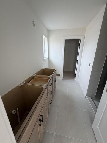 1369 Scotsland LANE, Oconomowoc, WI 53066