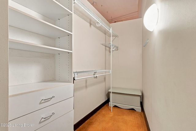 309 E Market St 204, Louisville, KY 40202