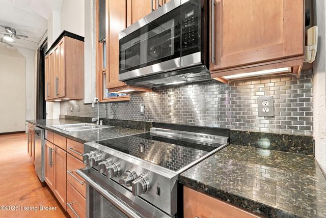309 E Market St 204, Louisville, KY 40202