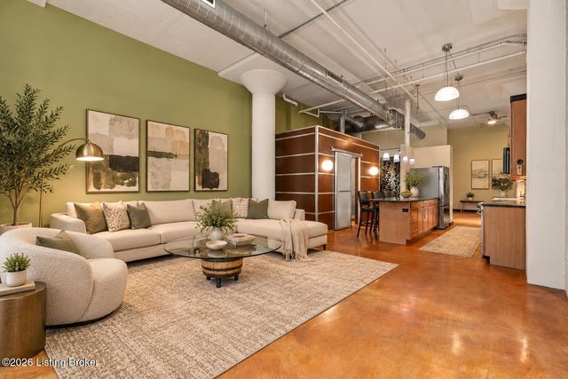 309 E Market St 204, Louisville, KY 40202