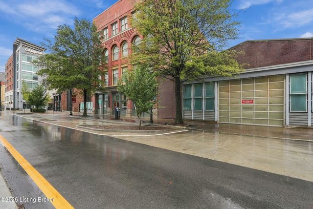 309 E Market St 204, Louisville, KY 40202