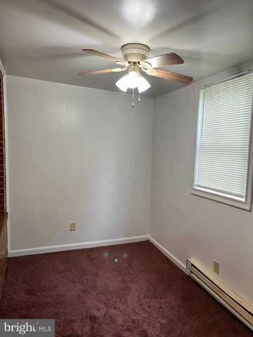 1641 V ST SE #2, Washington, DC 20020