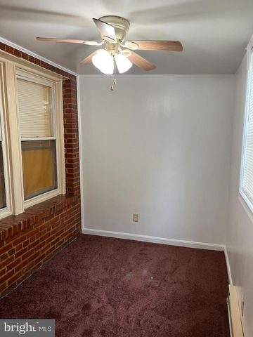 1641 V ST SE #2, Washington, DC 20020