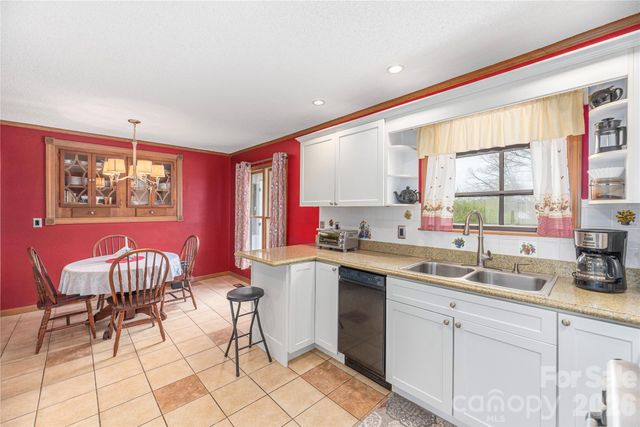 13 Forge Drive, Mills River, NC 28759