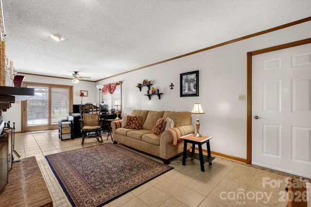 13 Forge Drive, Mills River, NC 28759