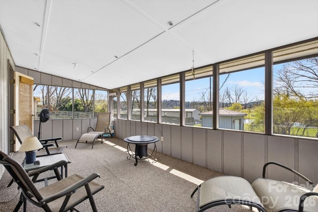 13 Forge Drive, Mills River, NC 28759