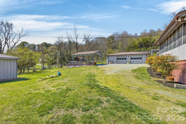 13 Forge Drive, Mills River, NC 28759