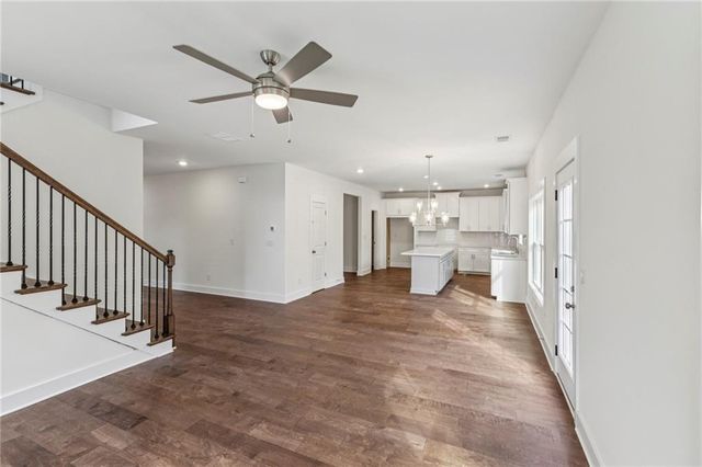 2637 Mills Bend, Decatur, GA 30034