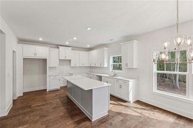 2637 Mills Bend, Decatur, GA 30034