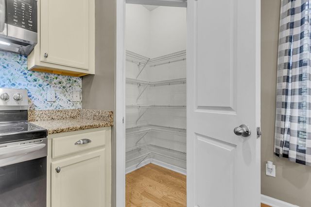 195 Hickory Ridge Way, Summerville, SC 29483