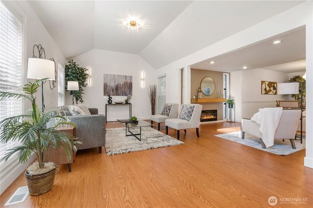 21842 NE 30th Place, Sammamish, WA 98074