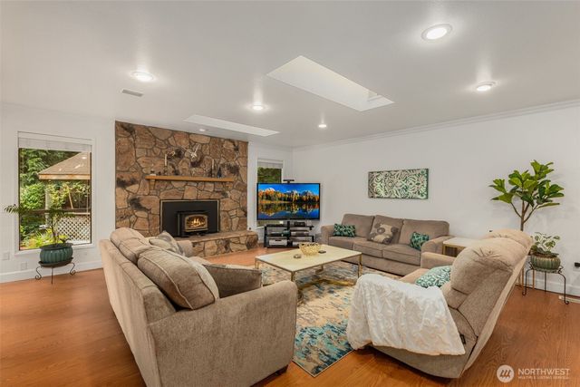21842 NE 30th Place, Sammamish, WA 98074