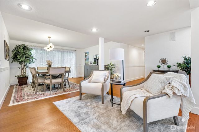 21842 NE 30th Place, Sammamish, WA 98074
