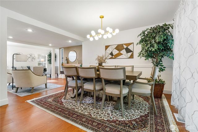 21842 NE 30th Place, Sammamish, WA 98074