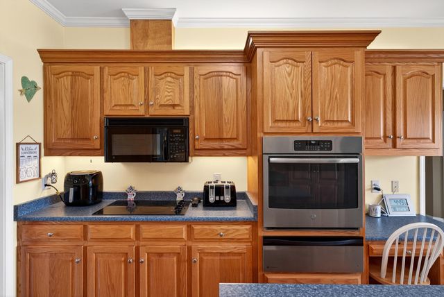 820 Old Island Ford Road, Chesnee, SC 29323