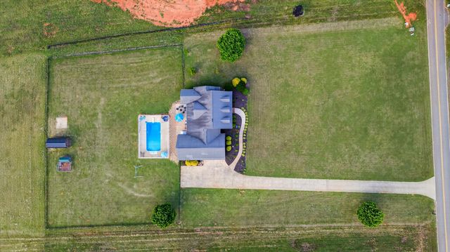 820 Old Island Ford Road, Chesnee, SC 29323