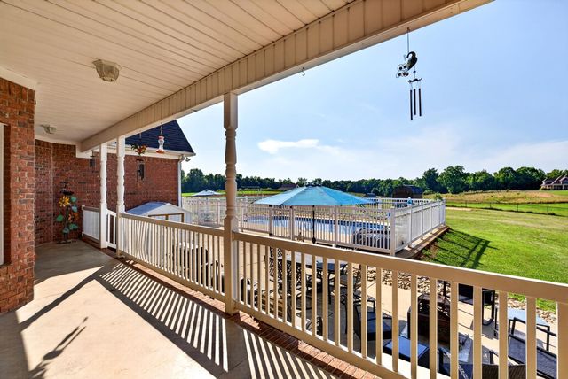 820 Old Island Ford Road, Chesnee, SC 29323
